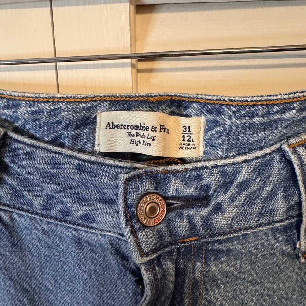 ABERCROMBIE & FITCH Womens Wide Leg High Rise Med. Denim SZ 31 - Picture 2 of 3
